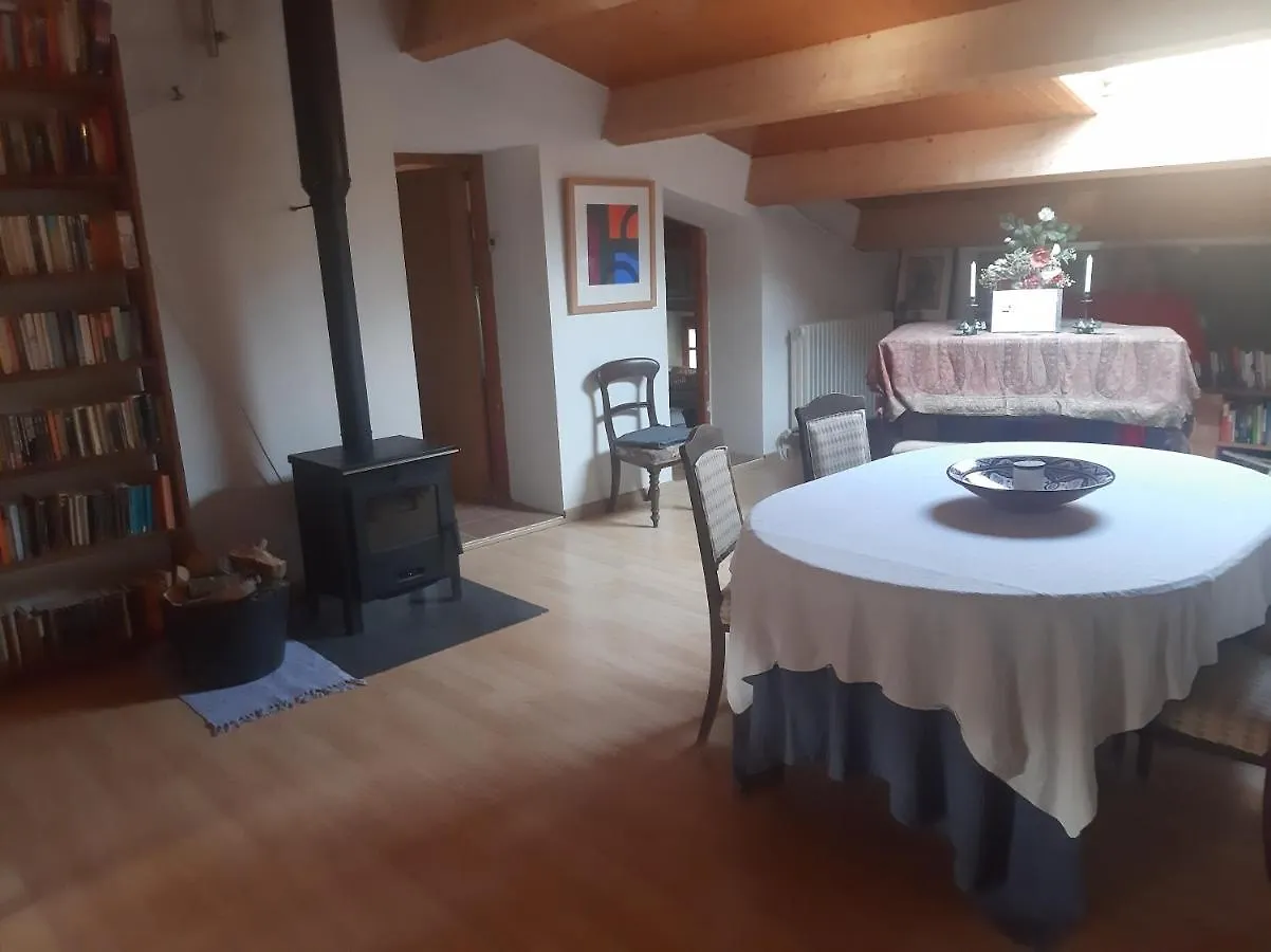 Фермерский дом Вилла Celler Colltor Santa Maria de Olo